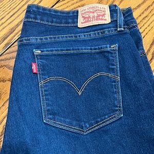 Levi’s 711 Skinny size 31